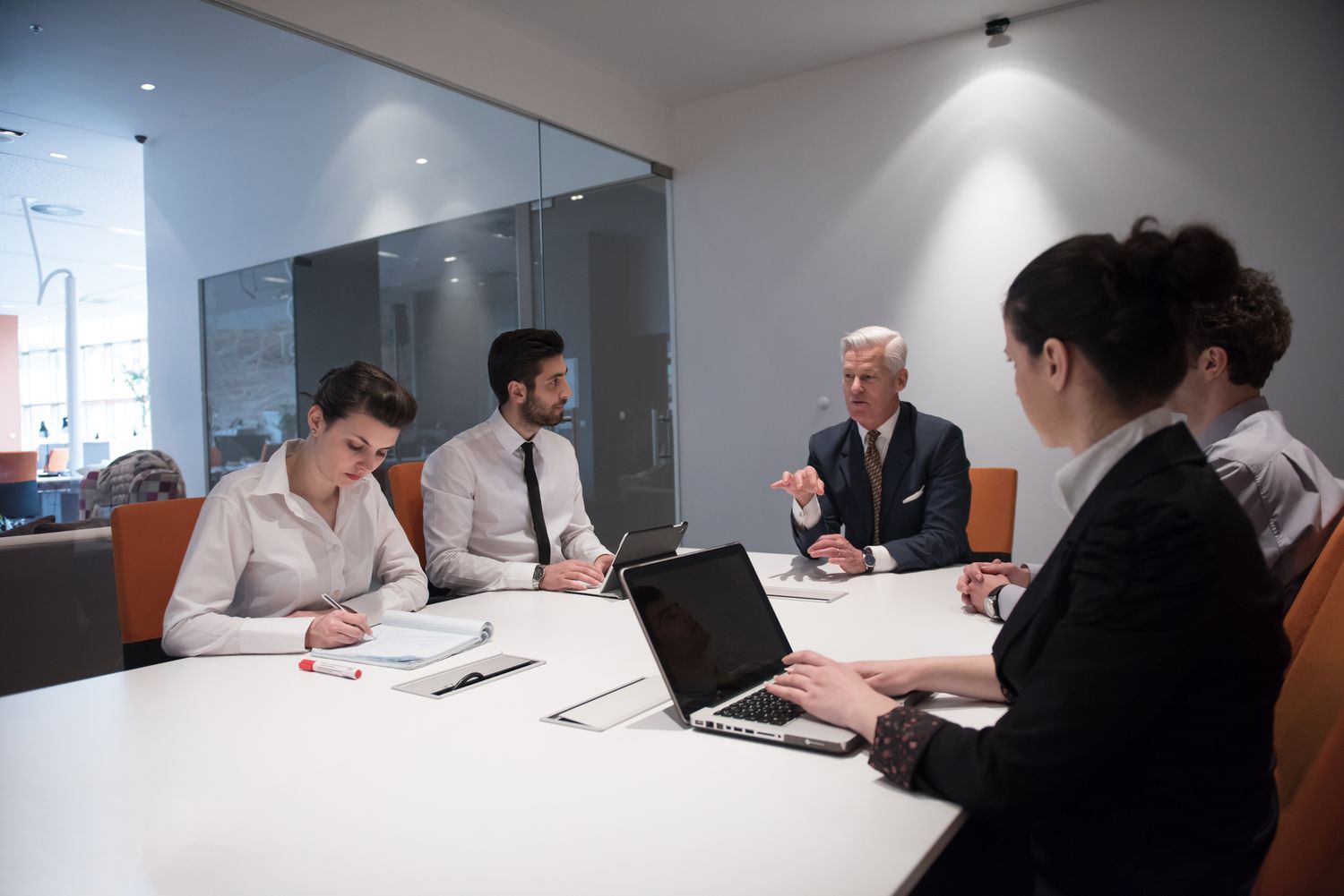 An Integra data team mid-session with a client. Human and expert.
