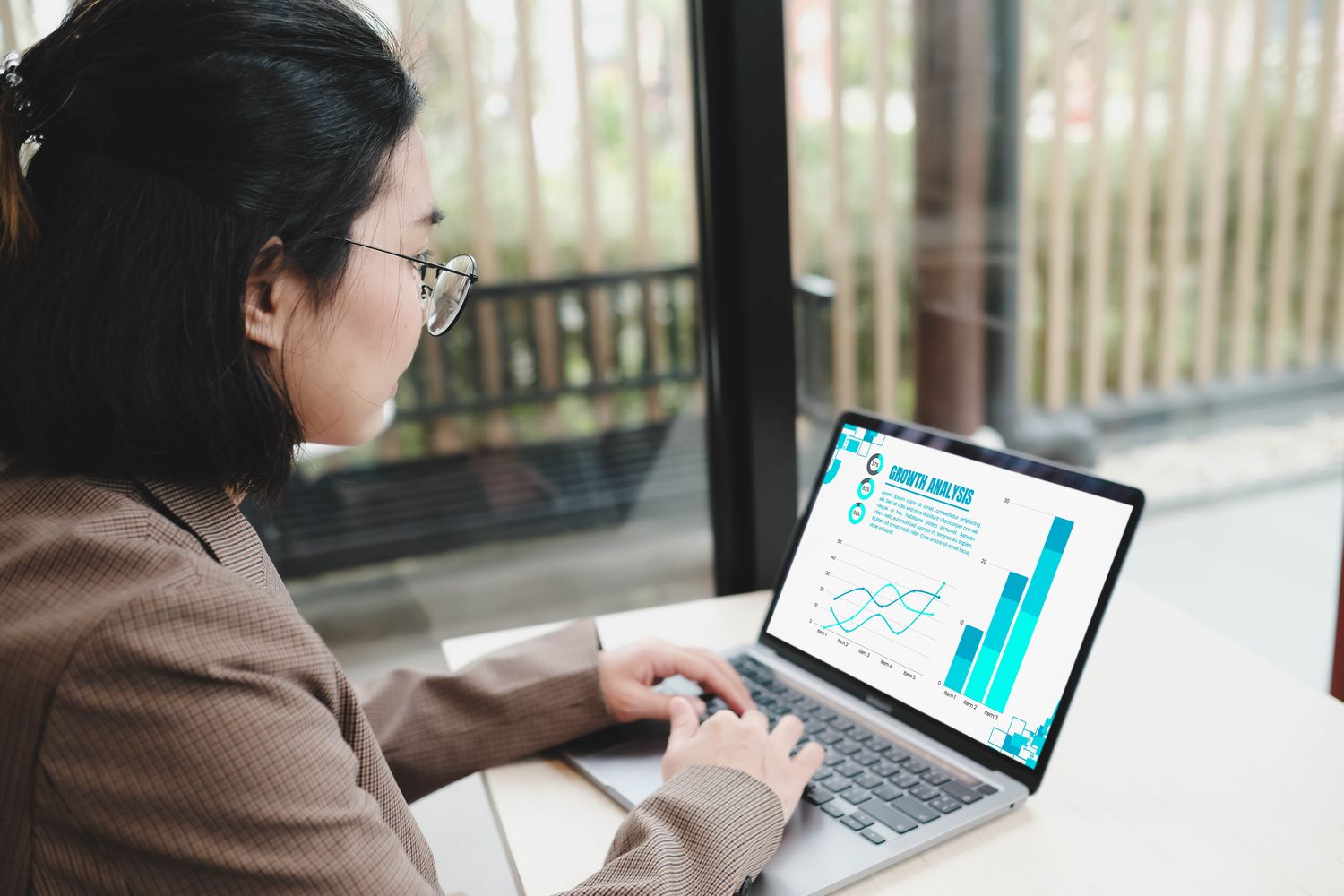 A live data feed flowing into a CRM, CDP and warehouse.