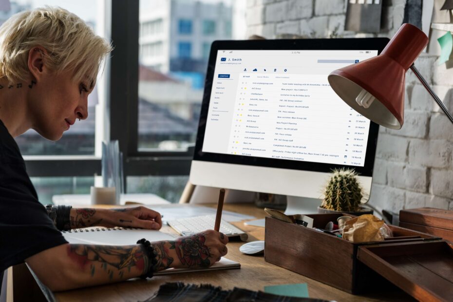 Email inbox message list online interface 2025 02 09 22 54 02 utc (1)
