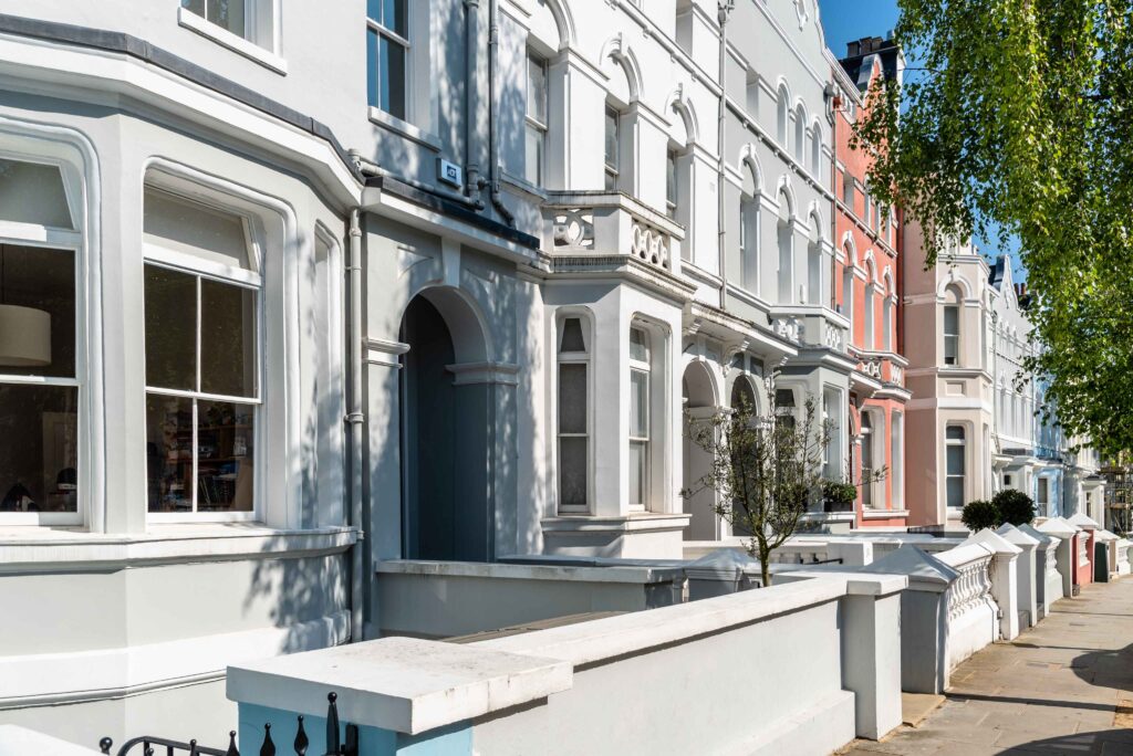 Victorian houses in notting hill in london 2025 03 10 10 24 11 utc (1)